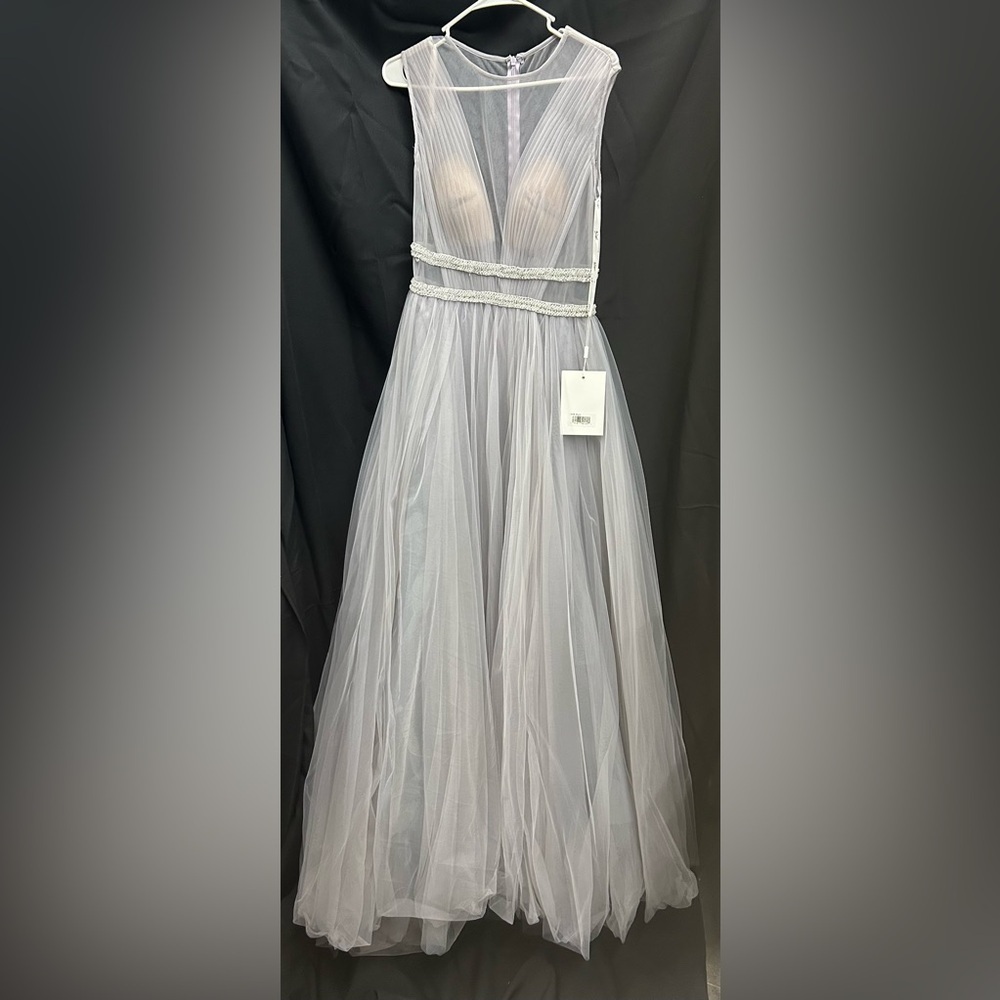 Mac Duggal 20188 NWT ILLUSIONS PLUNGE NECK A-LINE PLATINUM GOWN DRESS - Picture 4 of 7
